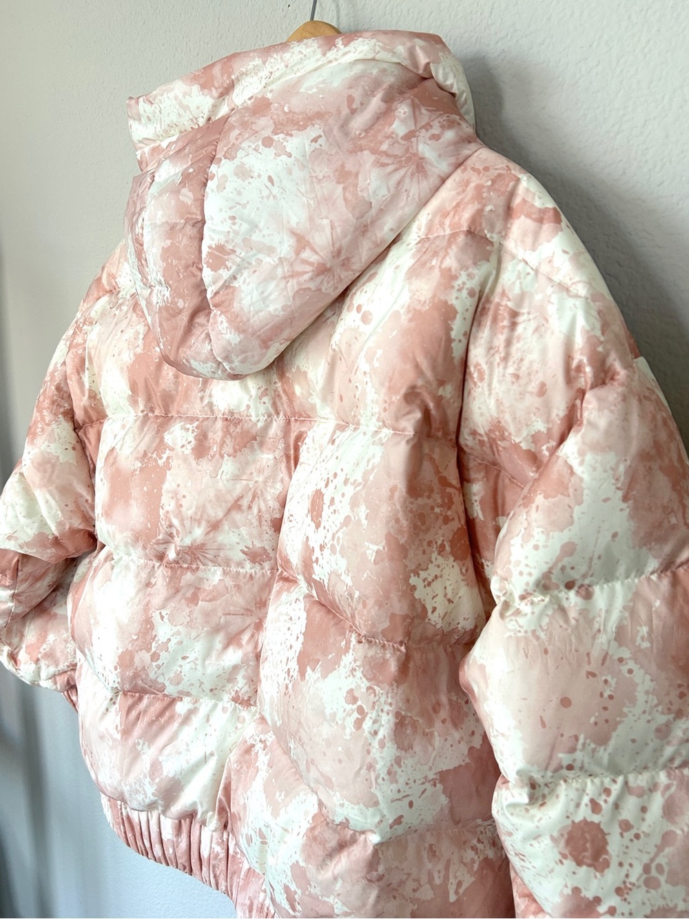 ATM Anthony Thomas Melillo Tie-Dye Down Puffer Jacket | Large | Chalk/Lunar Pink - Picture 10 of 16